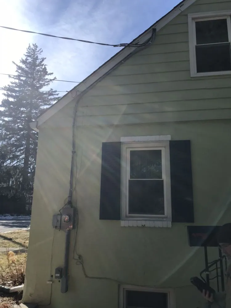 Slide of B-Tec Electric