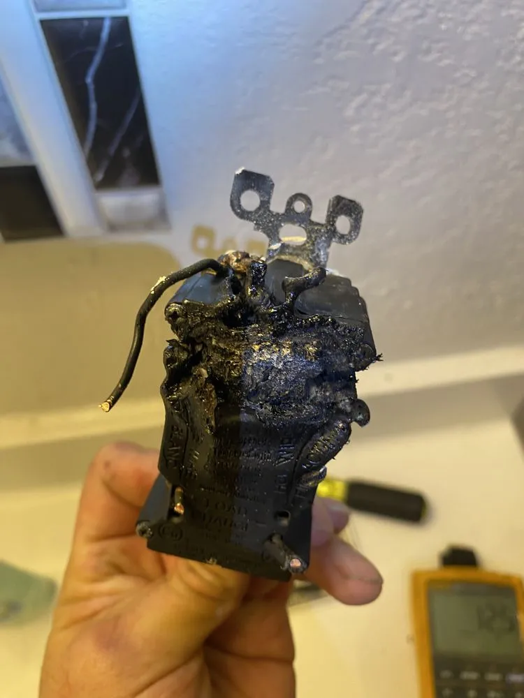 Slide of B4 Electrical Services