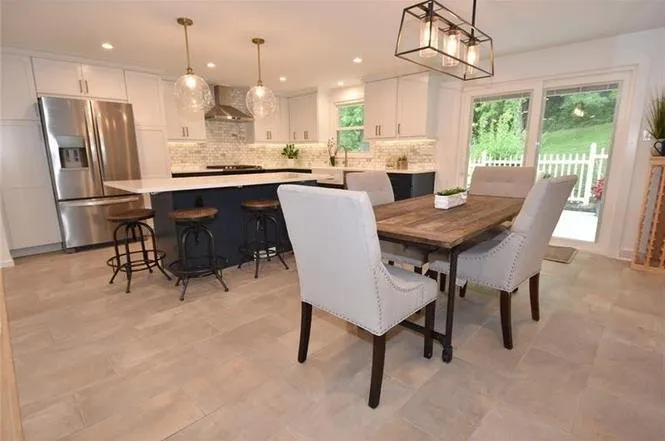 Professional electrician providing outlet and switch repair in , 