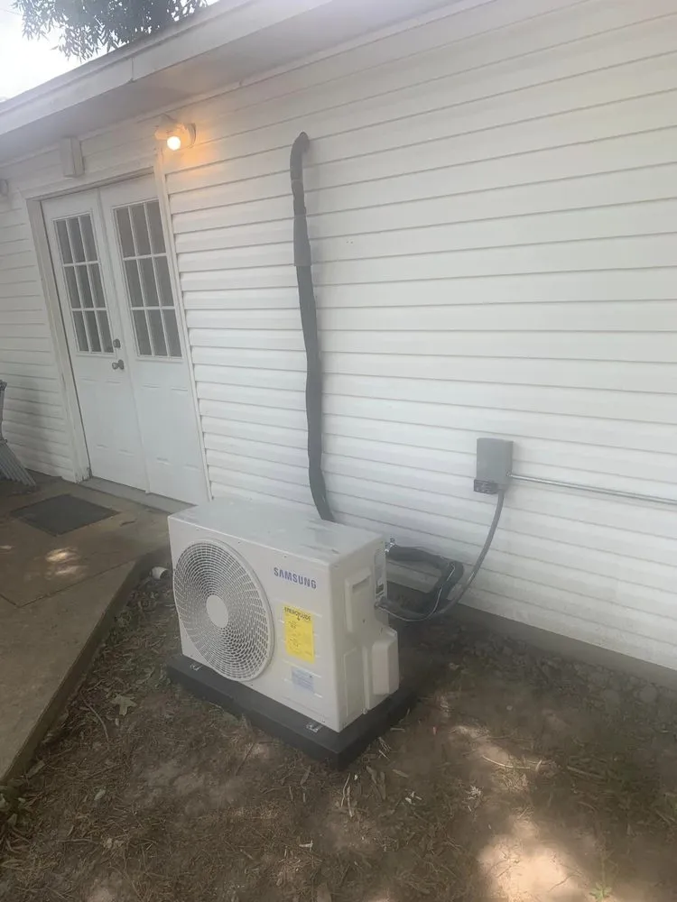 Professional electrician providing electrical repair in Courtland, MS - Baglan’s Electrical & Heating Air Conditioning Service