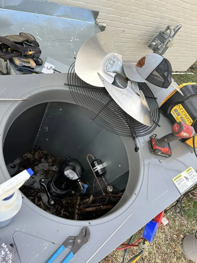 Trusted electrician providing lighting installation in Courtland, MS - Baglan’s Electrical & Heating Air Conditioning Service