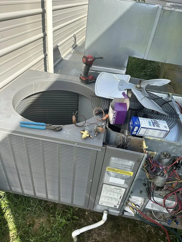 Emergency circuit breaker repair service in Courtland, MS - Baglan’s Electrical & Heating Air Conditioning Service