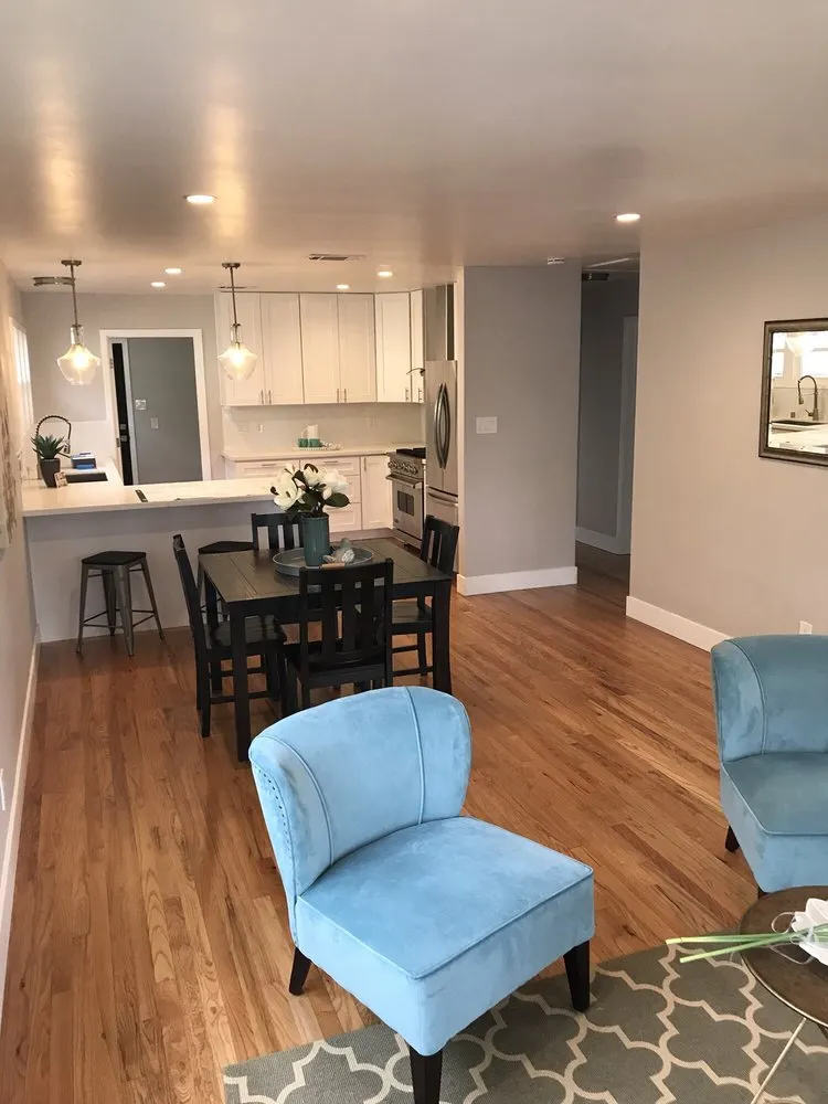 Slide of Bailey Construction