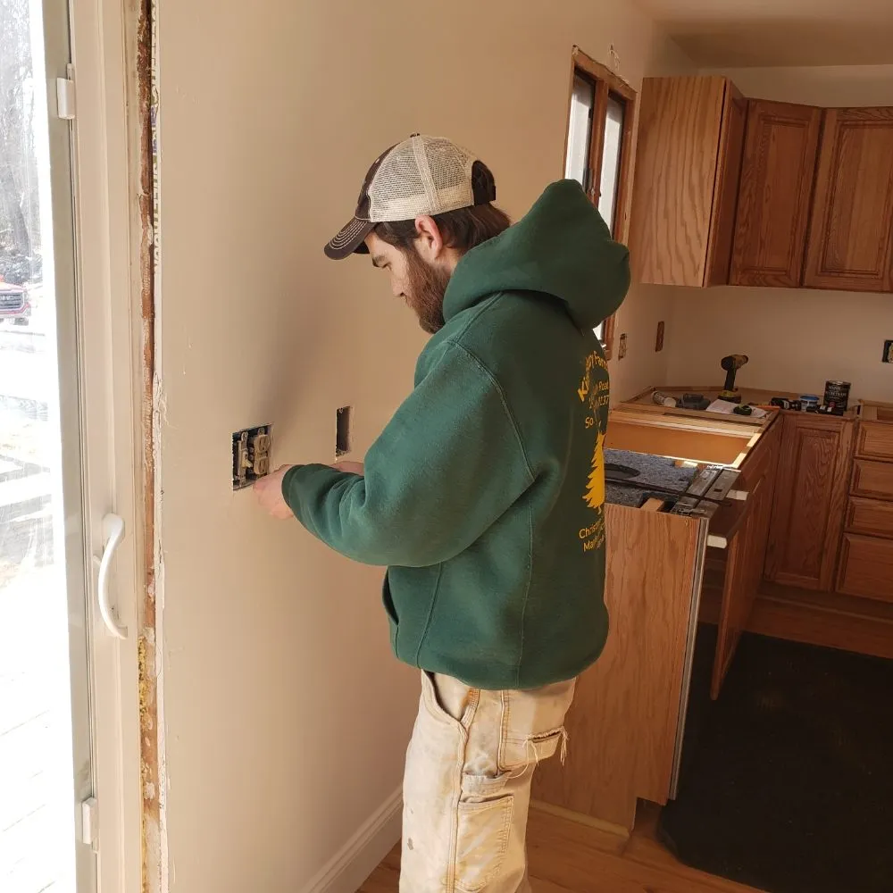 Licensed lighting installation experts serving ,  - Balance Electric