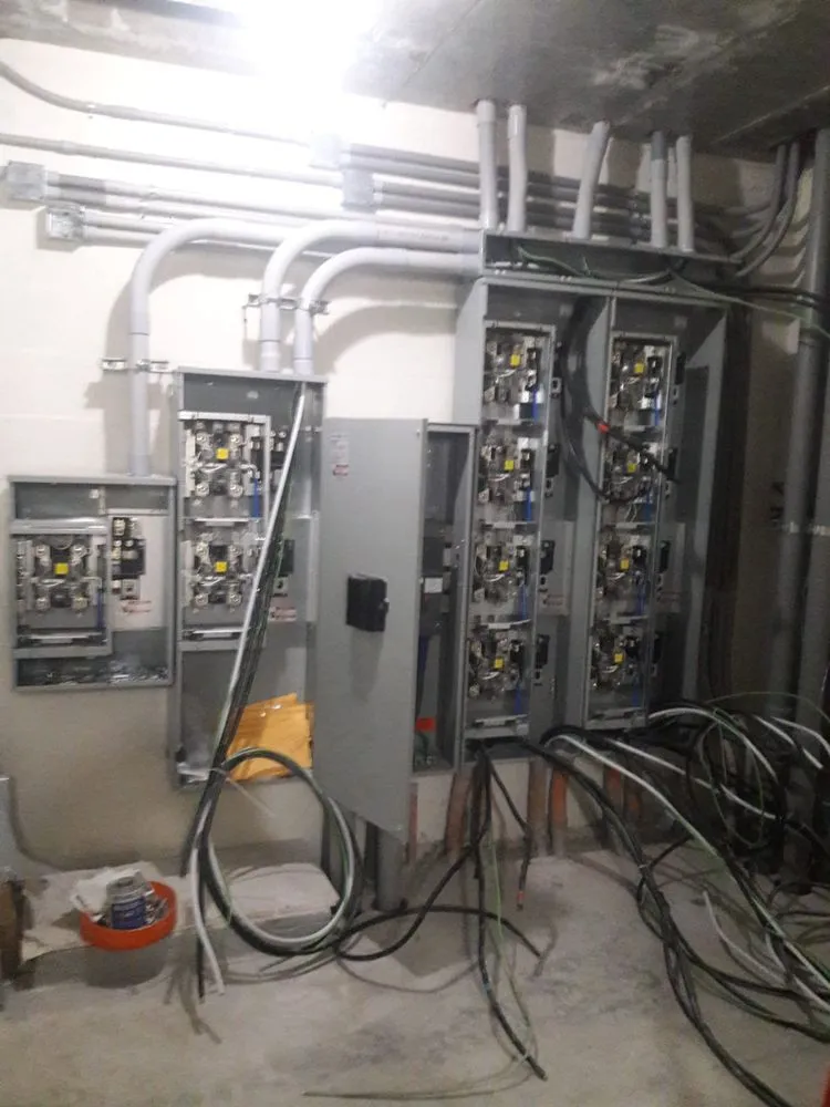 Expert electrician providing wiring installation in Sorrento, FL - Balder Avalon