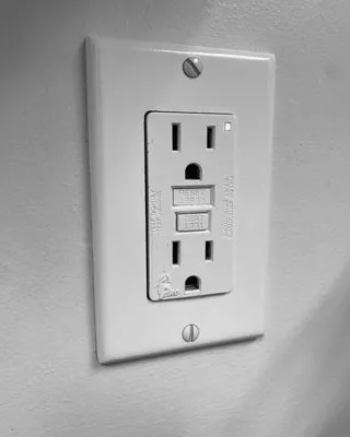 Baldwin Certified Electrician Logo