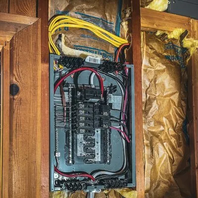 Baldwin Hills Electrical Contractors Logo