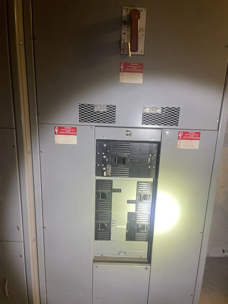 Expert electrician providing lighting installation in Spreckels, CA - Balthrop Electric