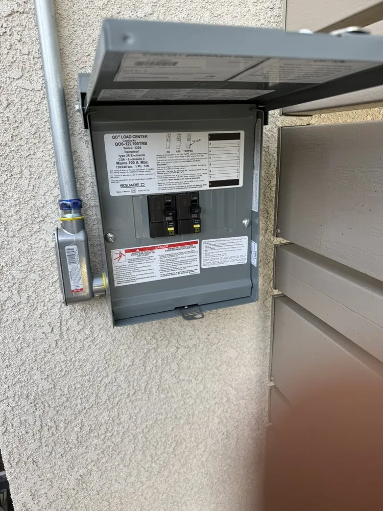 Slide of Banton Communications