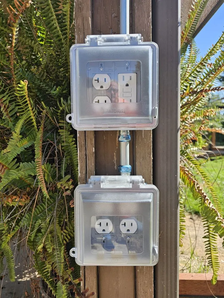 Slide of Banton Communications