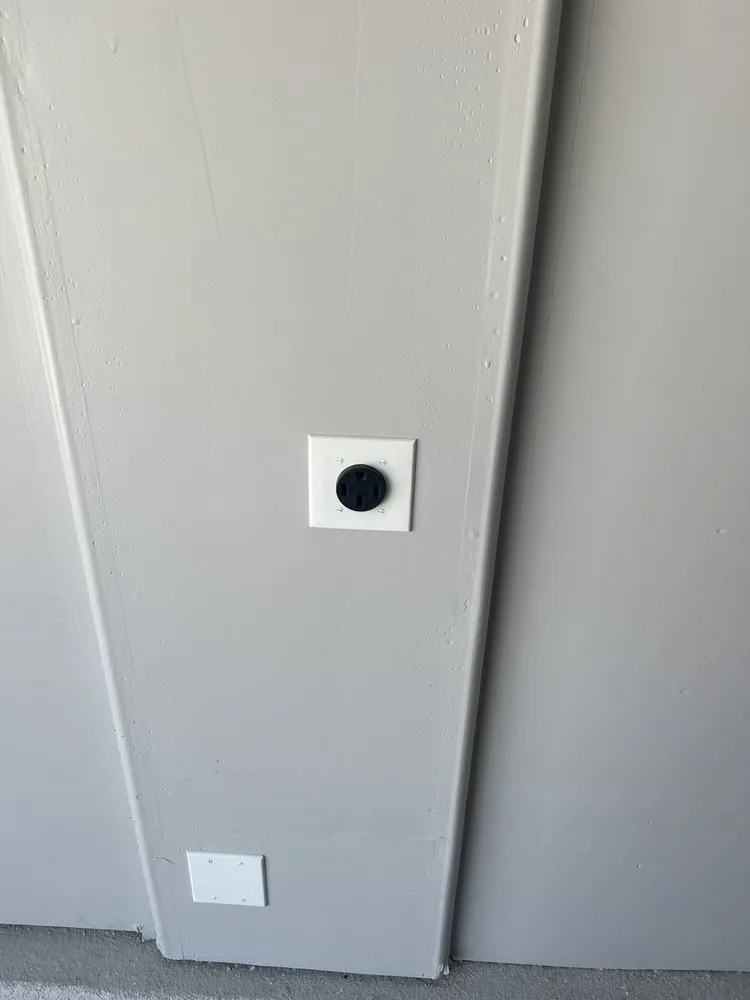 Slide of Banton Communications