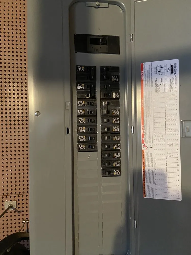 Emergency electrician providing panel upgrade in Lake Hopatcong, NJ - Baran Electric