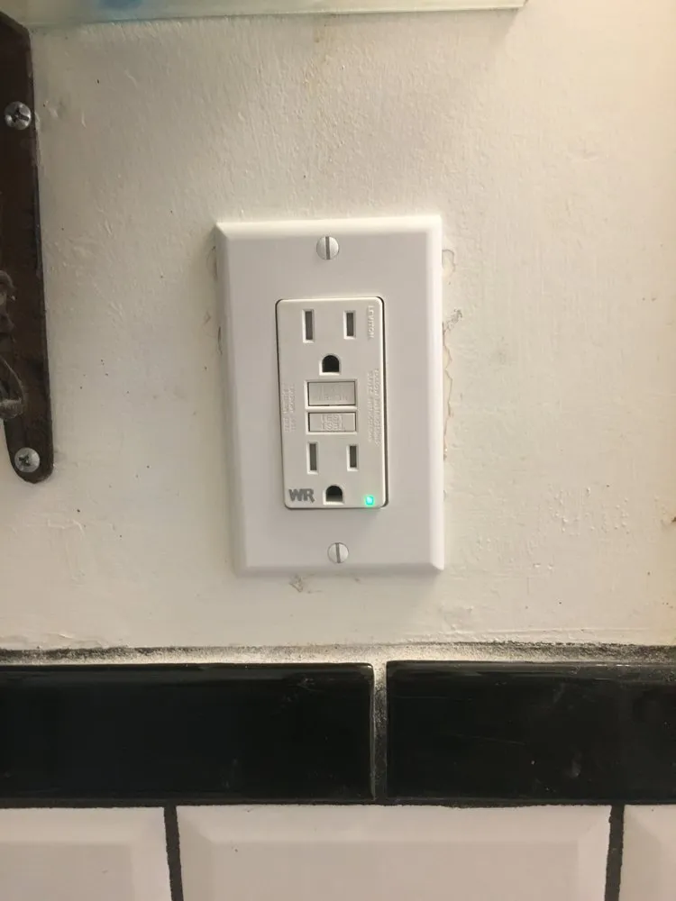 Slide of Baron Electric