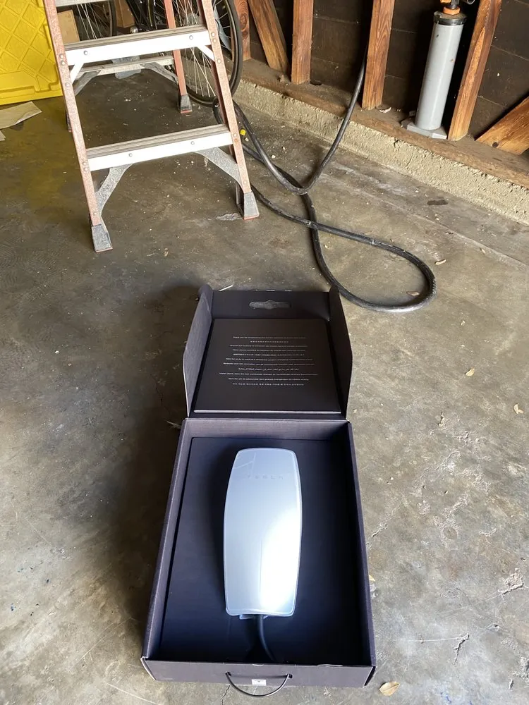 Slide of Baron Electric