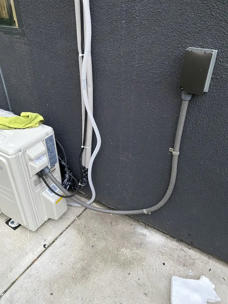 Slide of Baron Electric