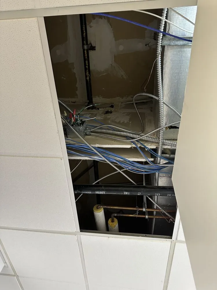 Slide of Baron Electric