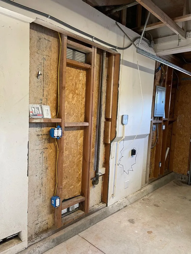 Slide of Barracuda Electrical