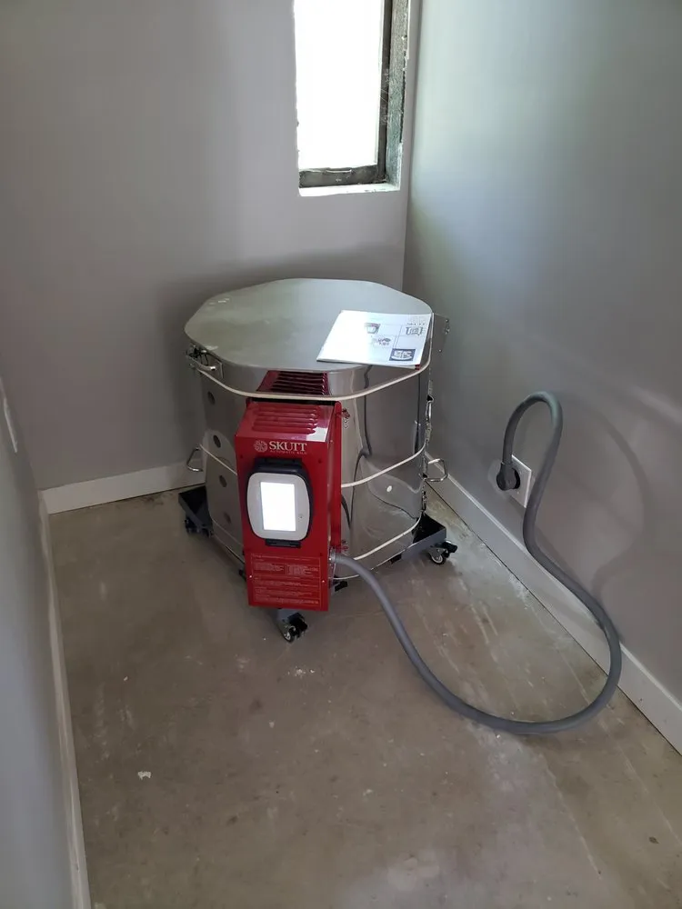 Slide of Barrios Electric