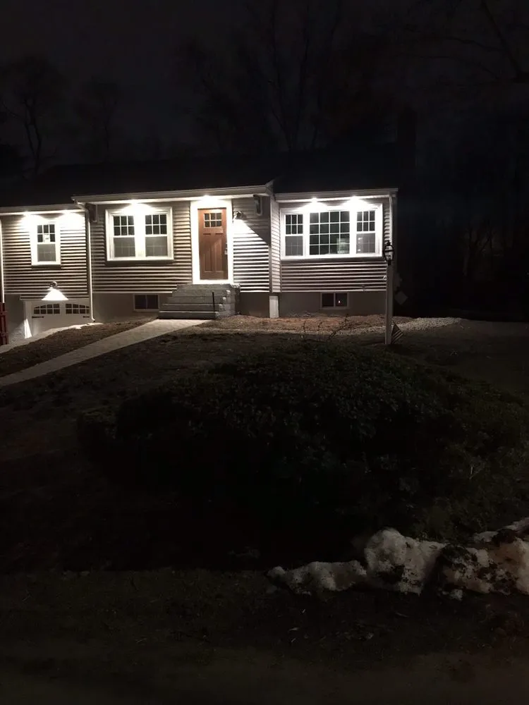 Professional electrician providing emergency electrical service in , 