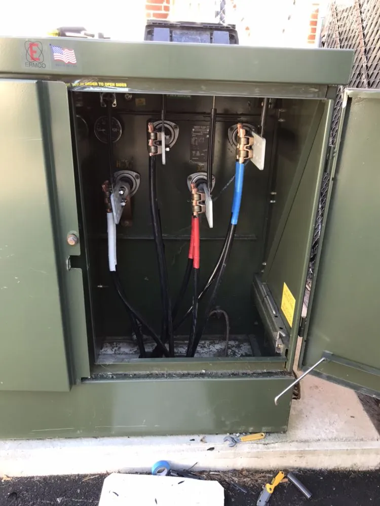 Licensed electrical service for homes in outlet and switch repair,  by 