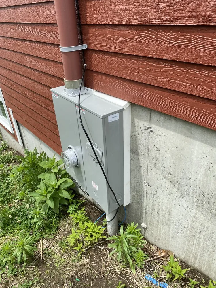 Slide of Barry Noone Electrician