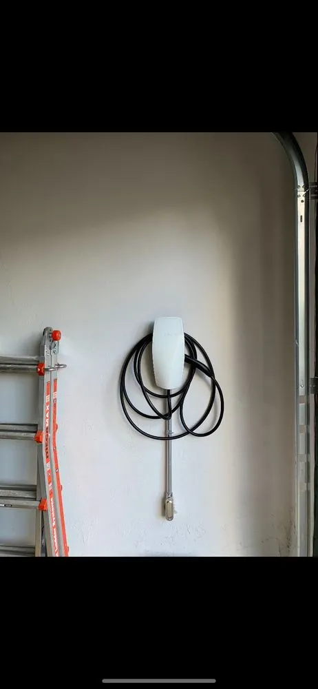 Slide of Barry Noone Electrician