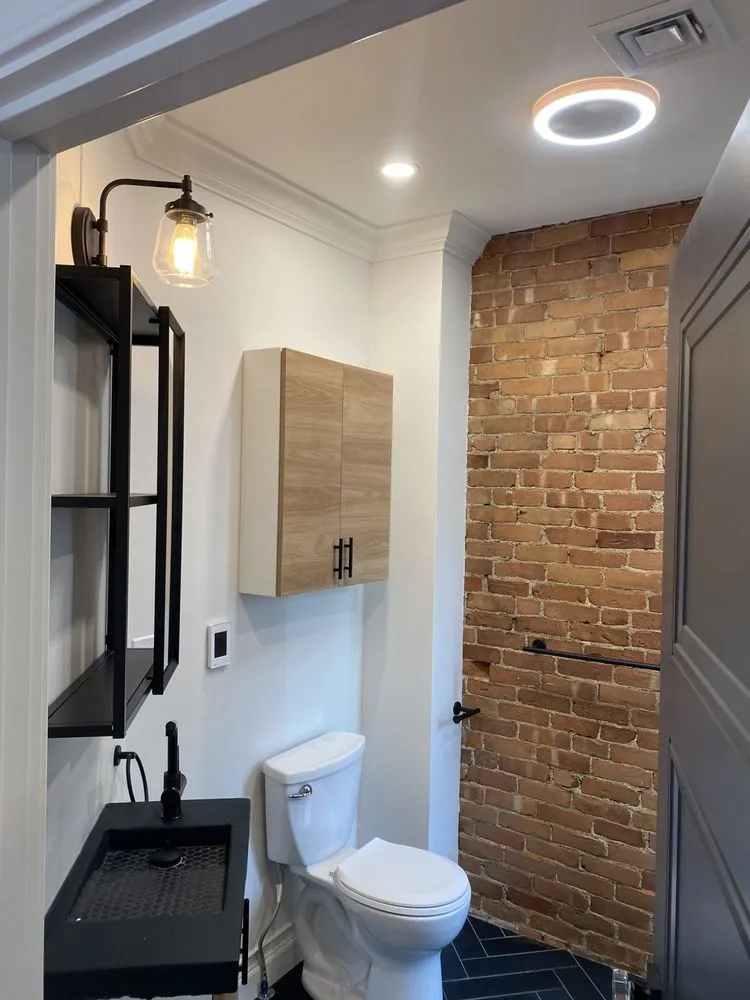 Slide of Barry Noone Electrician