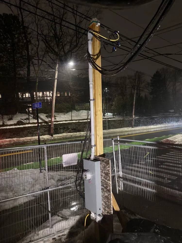 Slide of Barry Noone Electrician