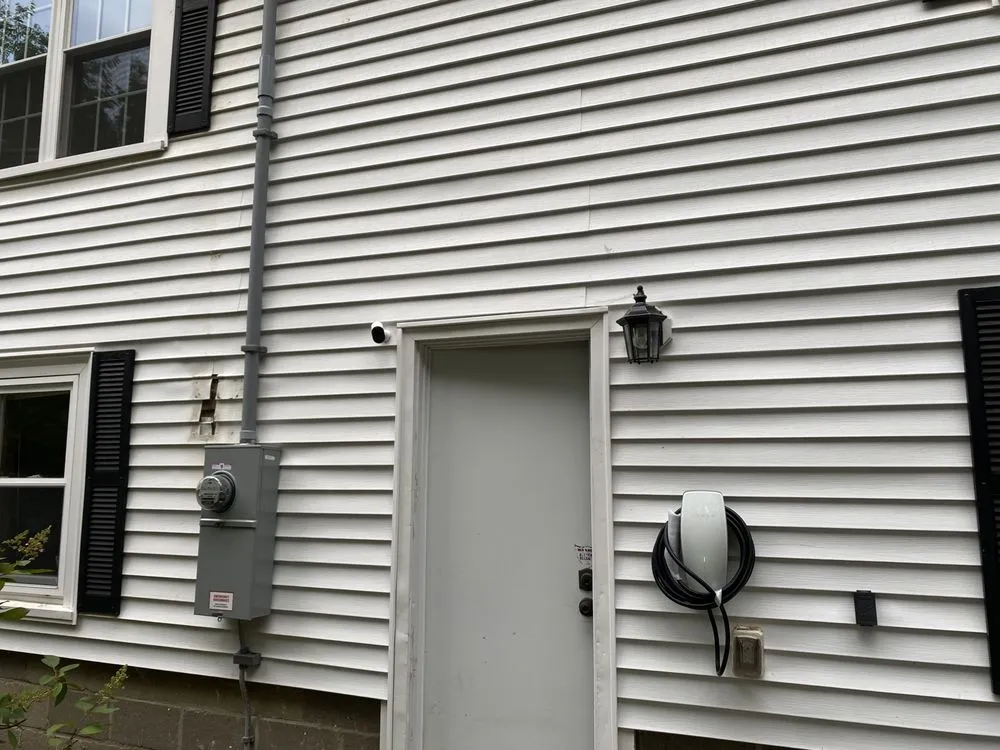 Slide of Barry Noone Electrician