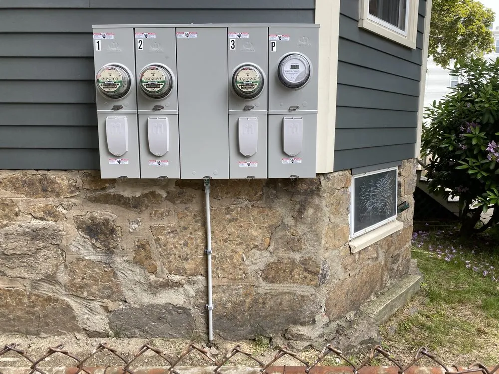 Slide of Barry Noone Electrician