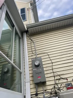 Batista Electric Logo