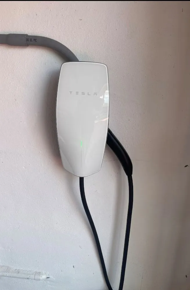 Slide of Bautista Electric