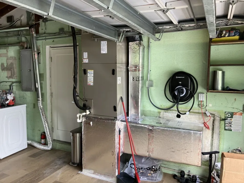 Slide of Bautista Electric