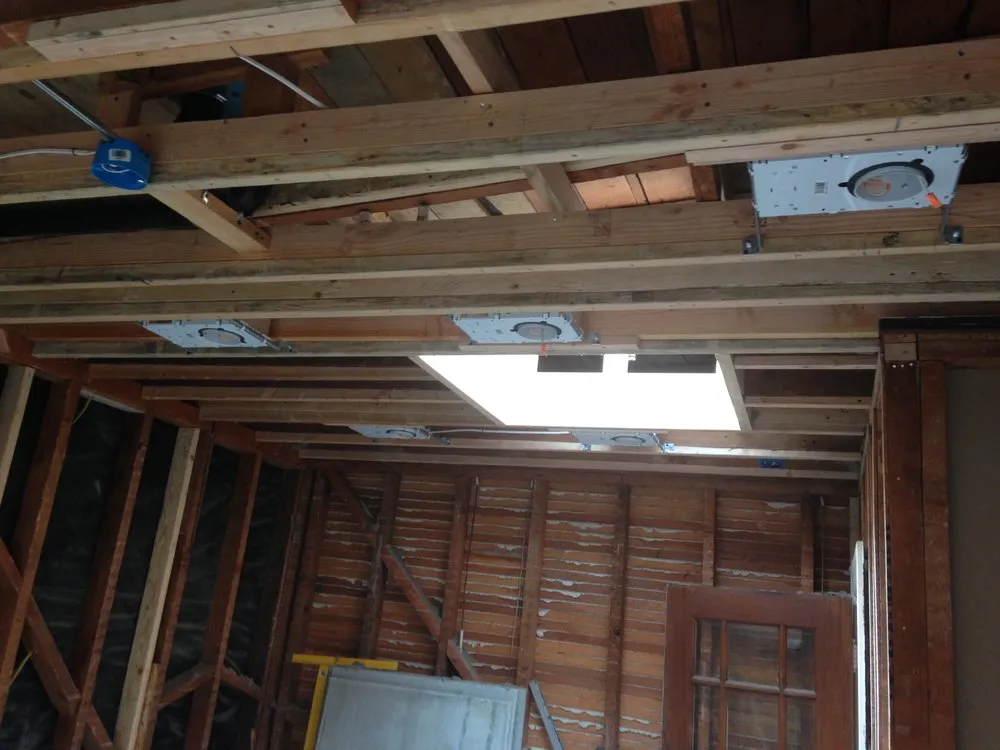 Licensed electrical service for homes in emergency electrical service, by