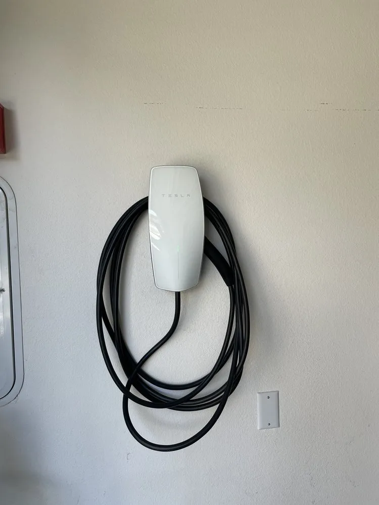 Slide of Bayless Electric