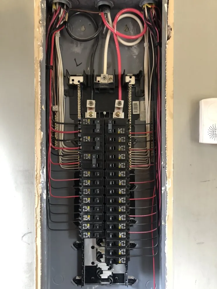 Reliable circuit breaker repair service in , - Bayshore Electric