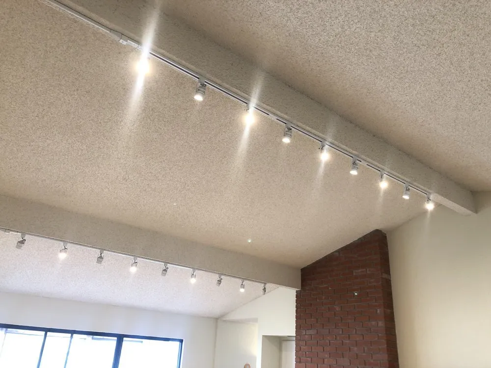 Licensed electrical repair experts serving , - Bayshore Electric