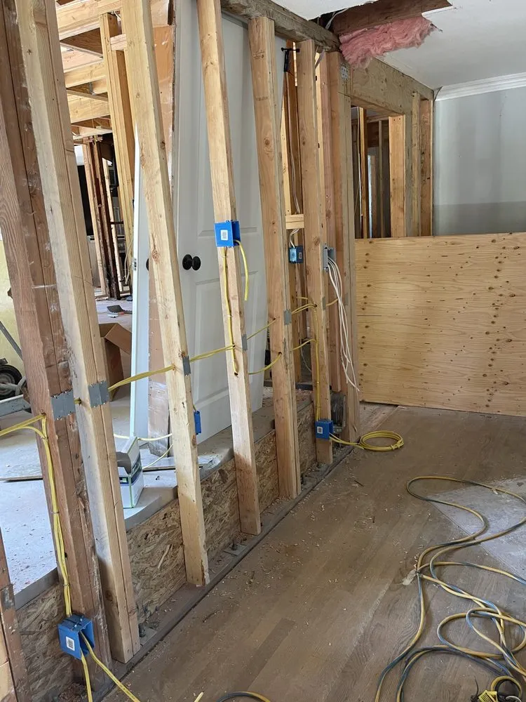 Slide of BayStar Electric