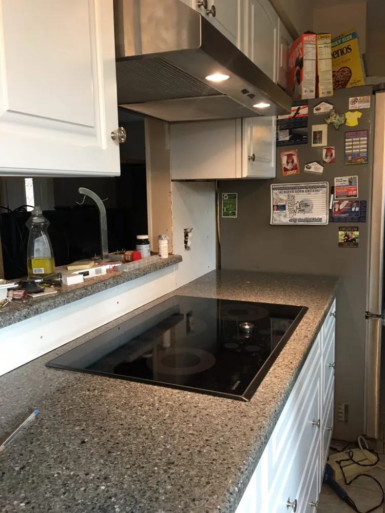 Emergency circuit breaker repair in ,  by Baytech Electric Service