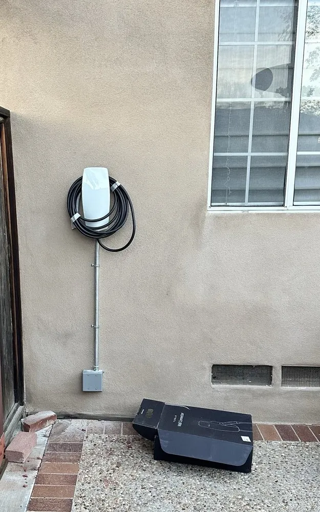 Slide of BB Electric Robert Bui