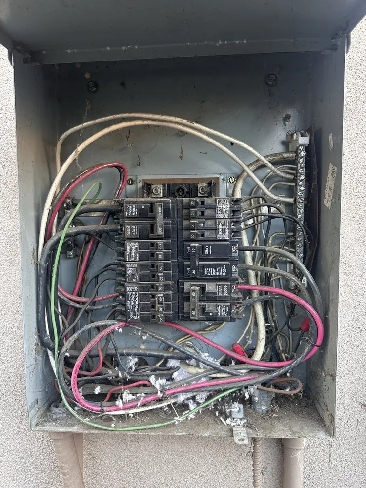 Slide of BB Electric Robert Bui