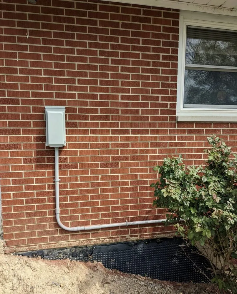 Slide of B&B Electrical