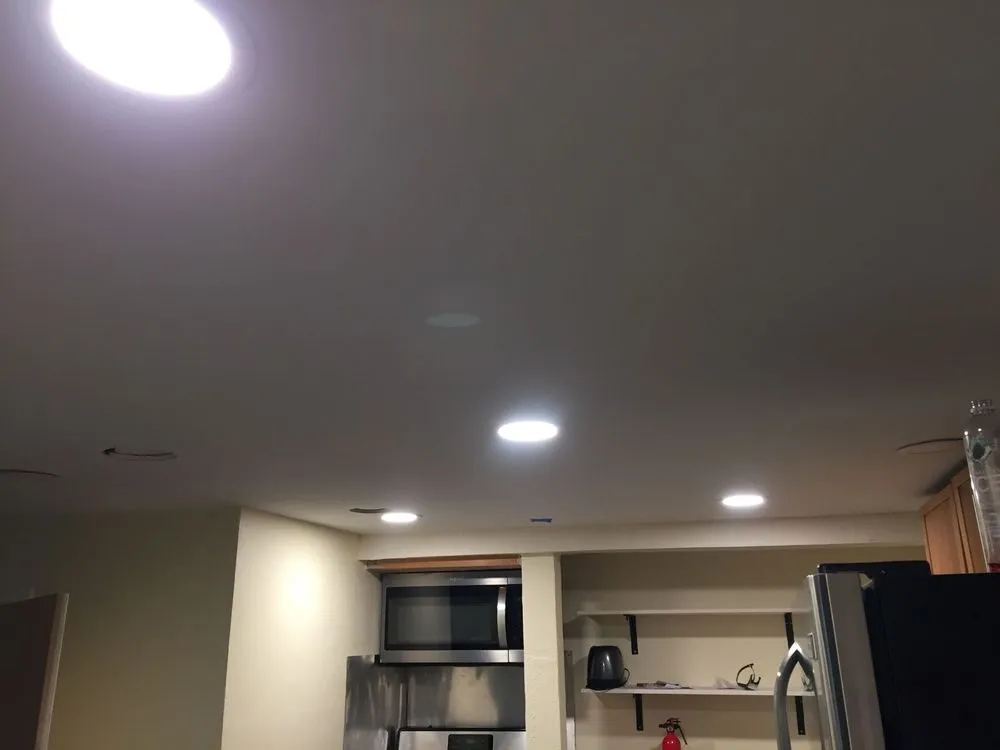 Slide of B&B Electrical