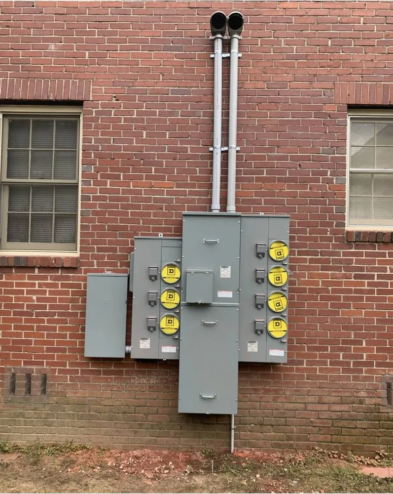 Slide of B&B Electrical