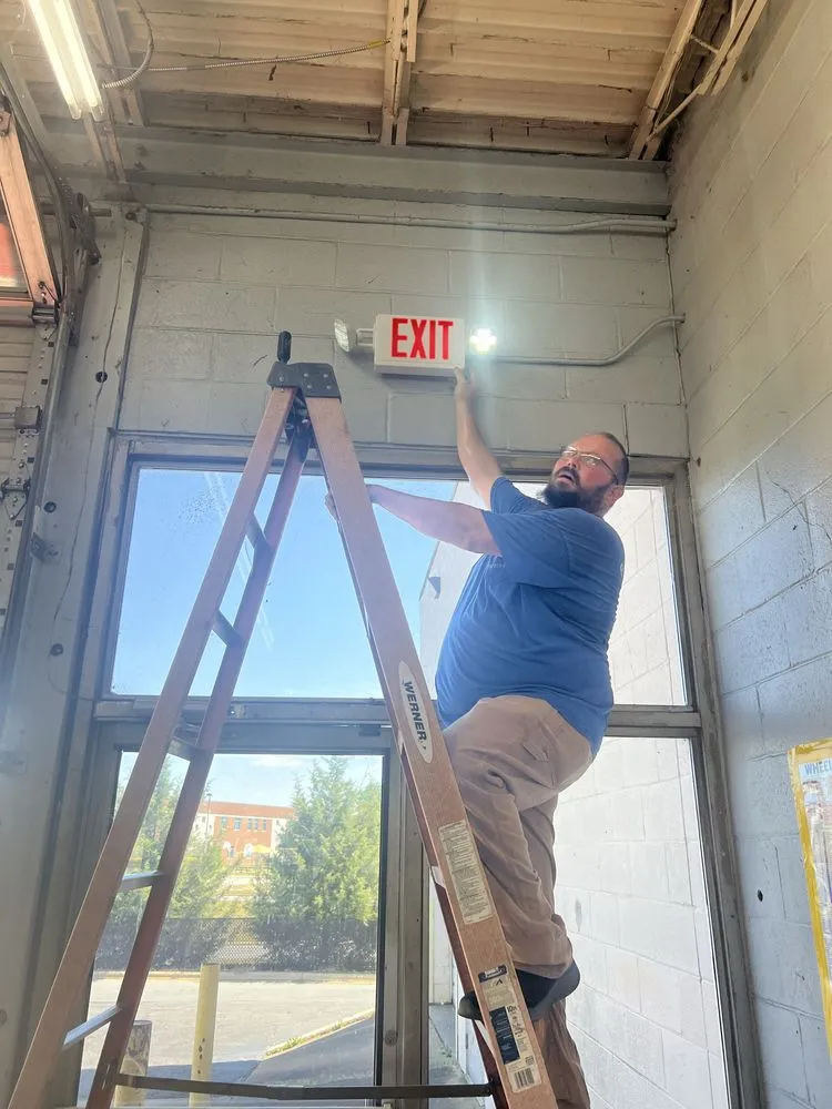 Slide of B&B Maintenance Services