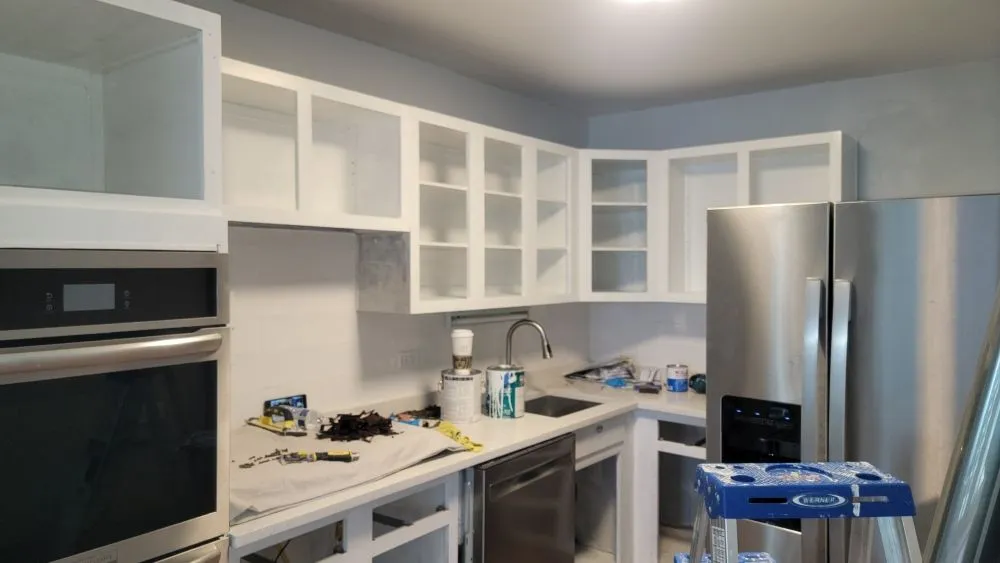 Expert emergency electrical service in Village of Lakewood, IL by B&E Cleaning And Fixing