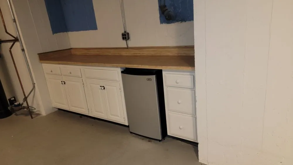 Expert outlet and switch repair in Village of Lakewood, IL by B&E Cleaning And Fixing