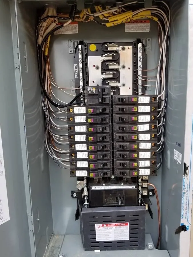 Slide of B&E Electrical