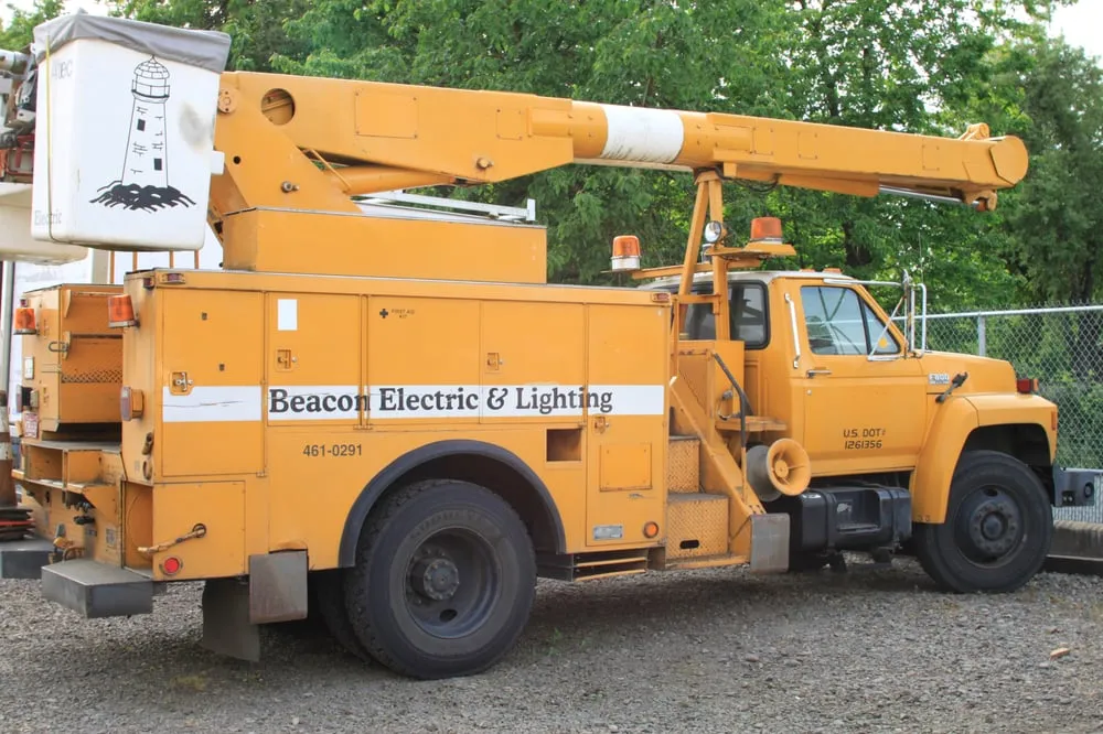 Certified electrician providing wiring installation in , 