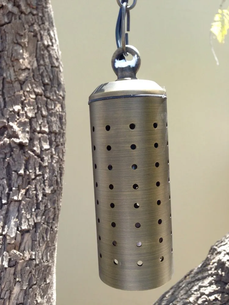 Emergency electrician providing emergency electrical service in , 